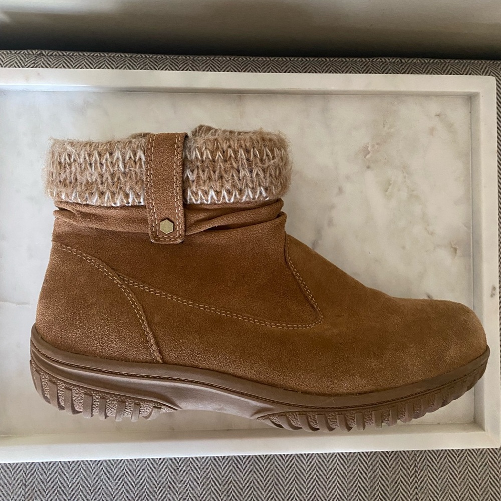 Khombu Suede Ankle Booties Women's Size 9 Laura Boots Winter Snow No Box